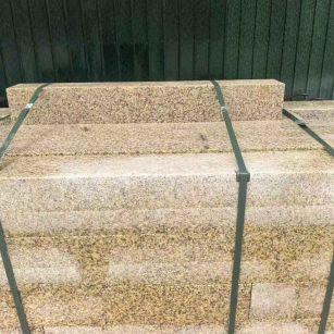 西安 黄金麻花岗岩石材机切面栏杆料半成品