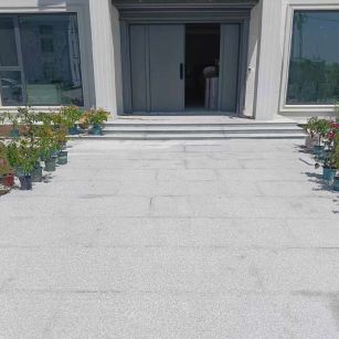 西安 芝麻白花岗岩地铺石地面铺装