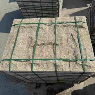 西安 黄金麻花岗岩石材自然面蘑菇石成品