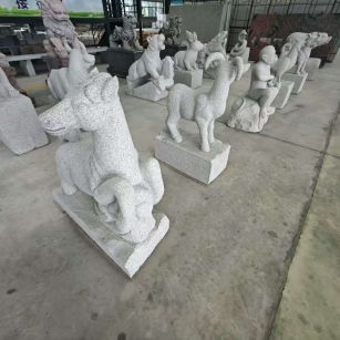 西安 芝麻白花岗岩造型立体雕刻——十二生肖