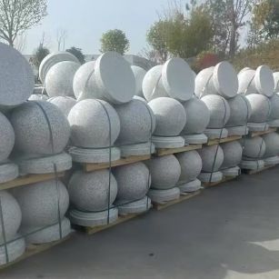 西安 白麻花岗岩石材圆球，石球，挡车球，隔离球，景观石球，风水球等