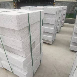 西安 白麻花岗岩路沿石，立缘石，平缘石，路牙石，道牙石，马路牙子等