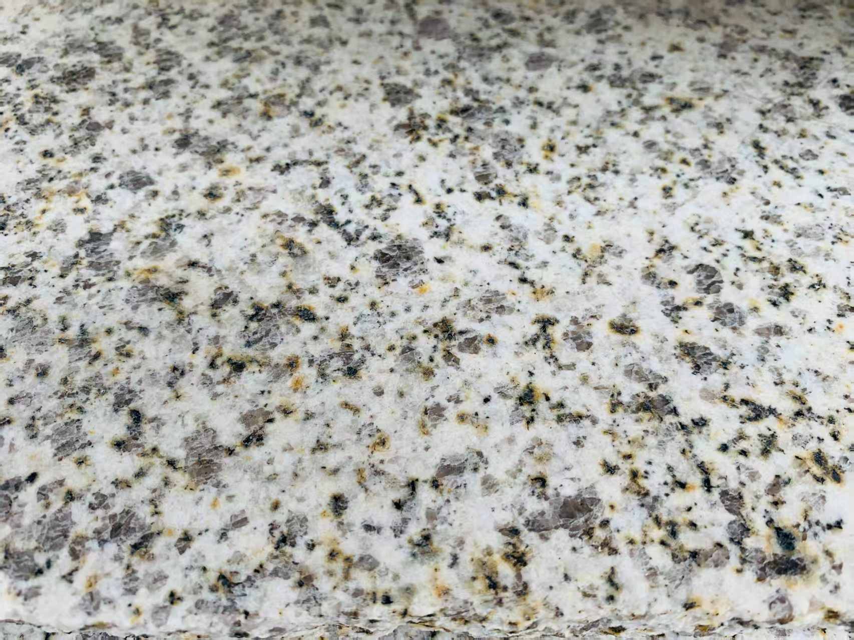 西安 黄金麻花岗岩石材浅黄光面