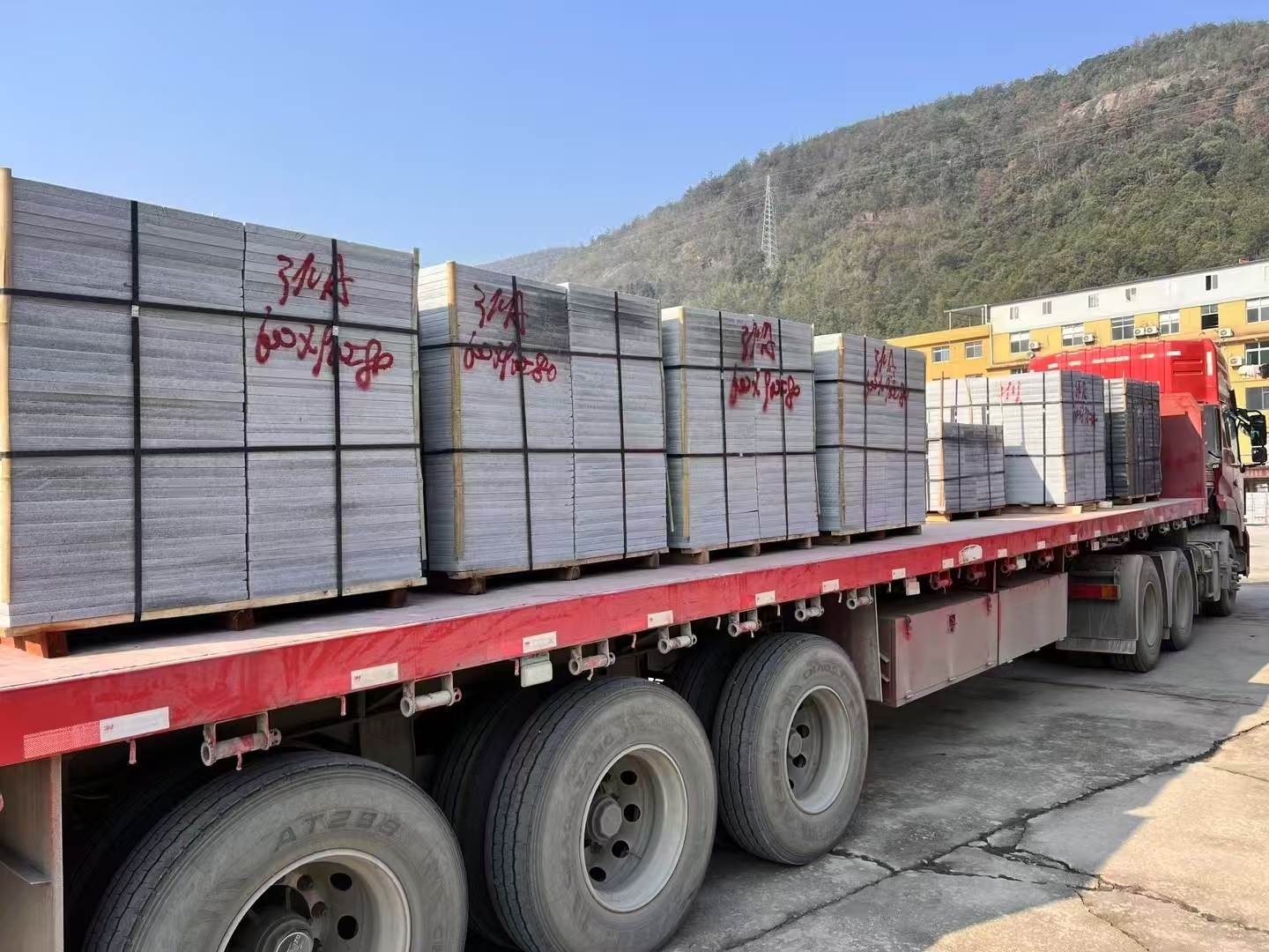 西安 芝麻灰地铺石出货日常