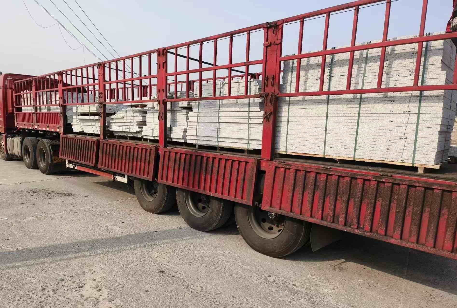 西安 白麻荔枝面外墙干挂，工厂装车日常