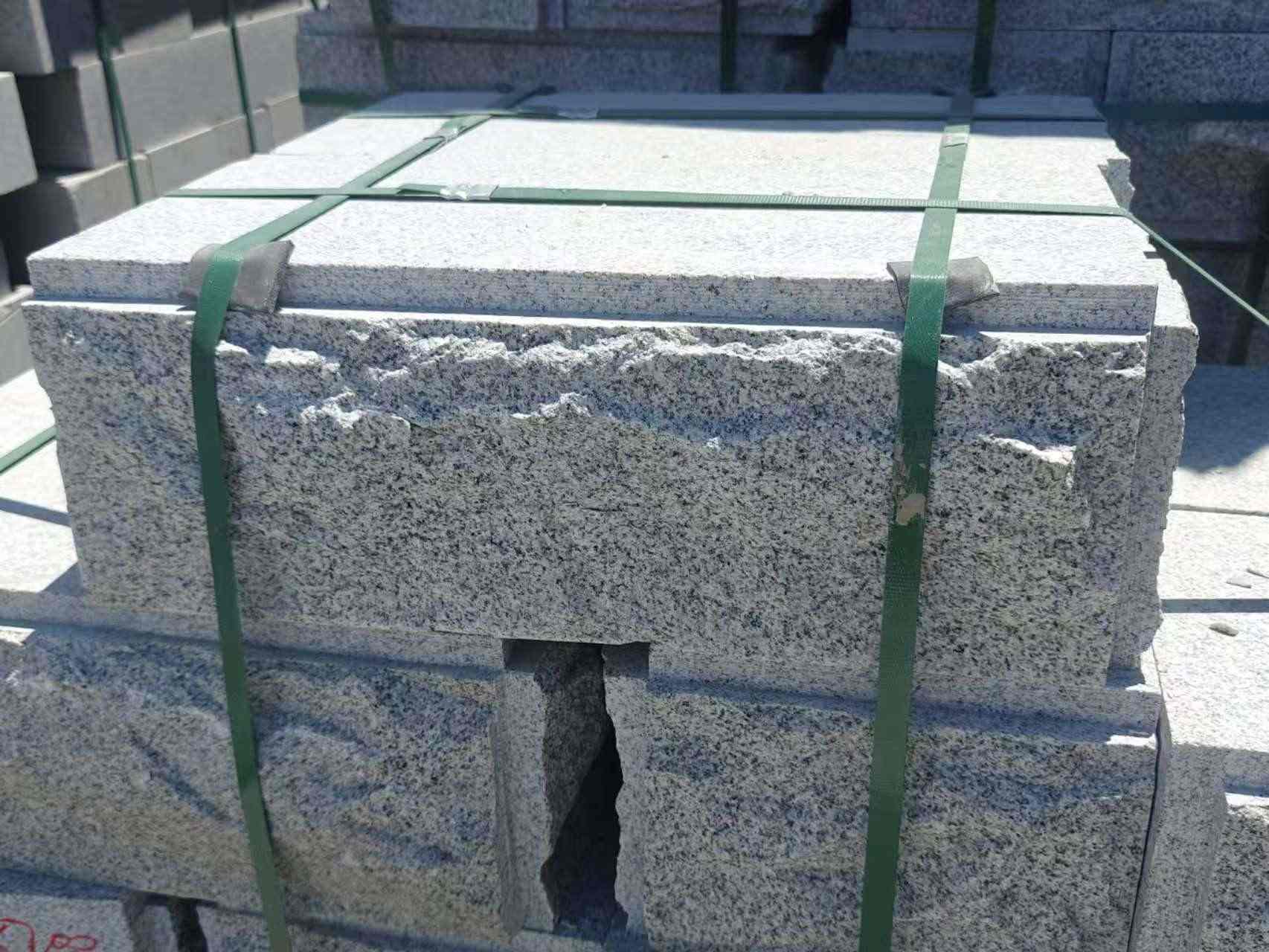 西安 芝麻白花岗岩自然面成品