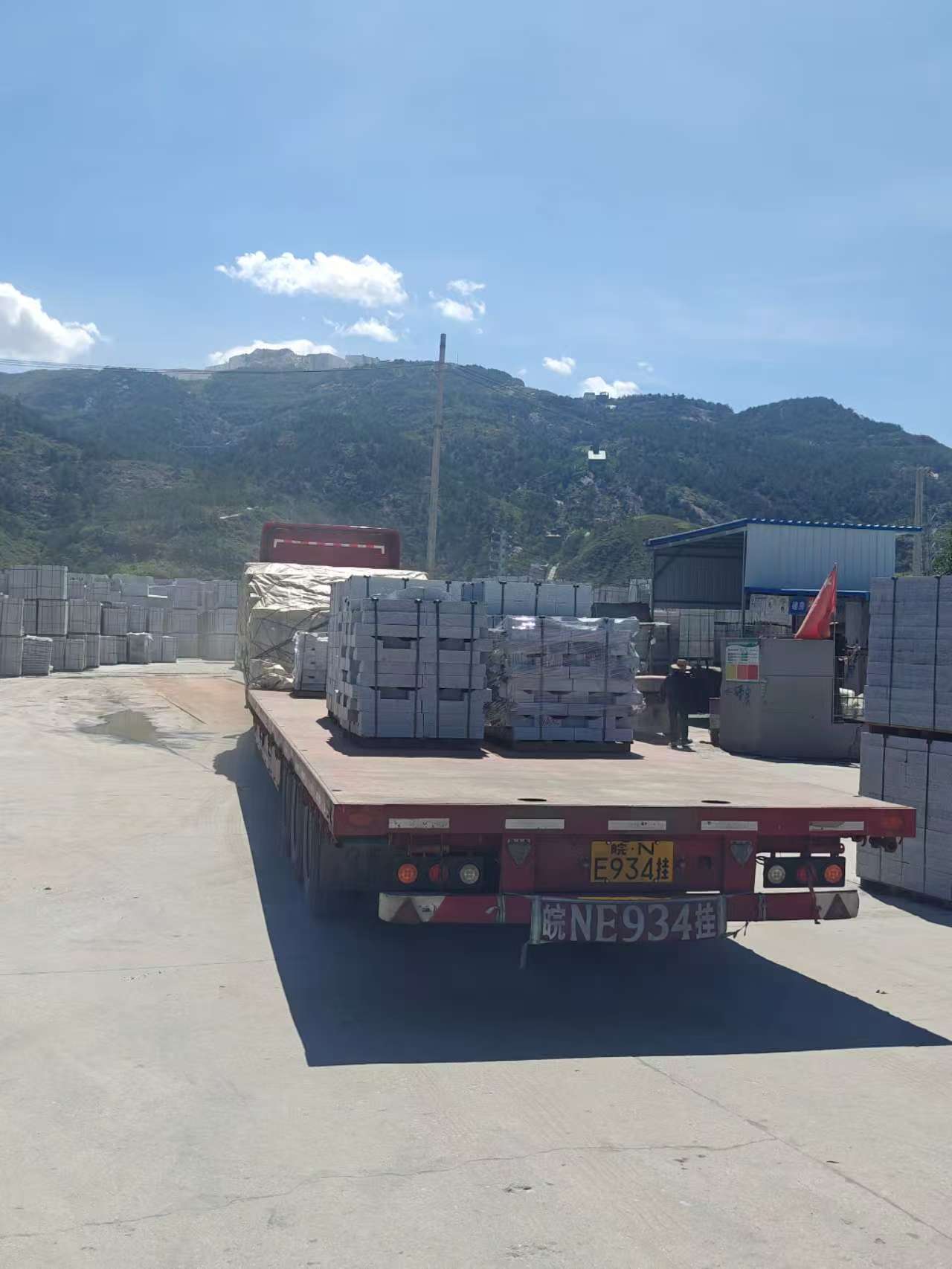 西安 芝麻白仿形路沿石，直形路沿石