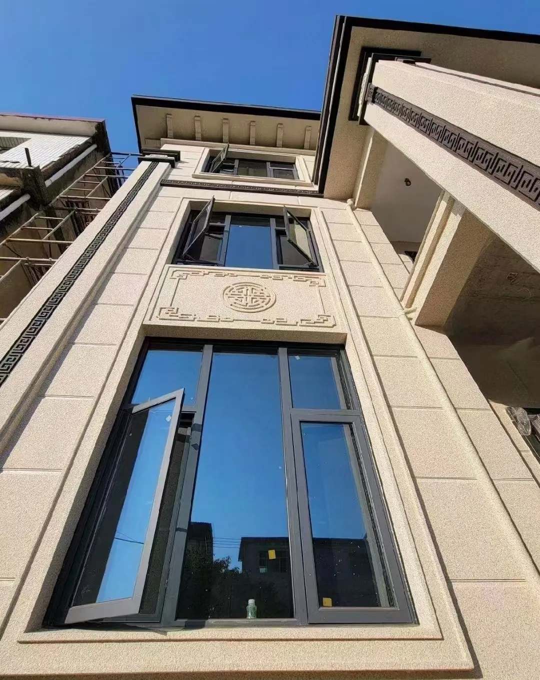 西安 黄金麻荔枝面别墅外墙干挂效果展示