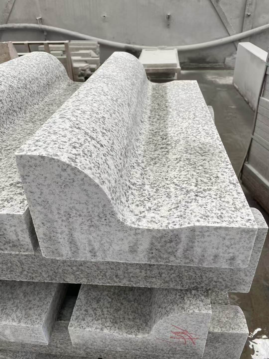 西安 白麻花岗岩S型路沿石，路侧石，马路牙子等