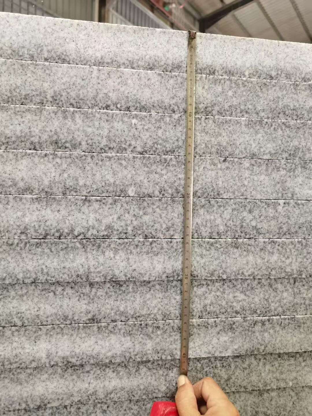 西安 芝麻白火烧成品厚薄均匀，B料价格接近A料质量