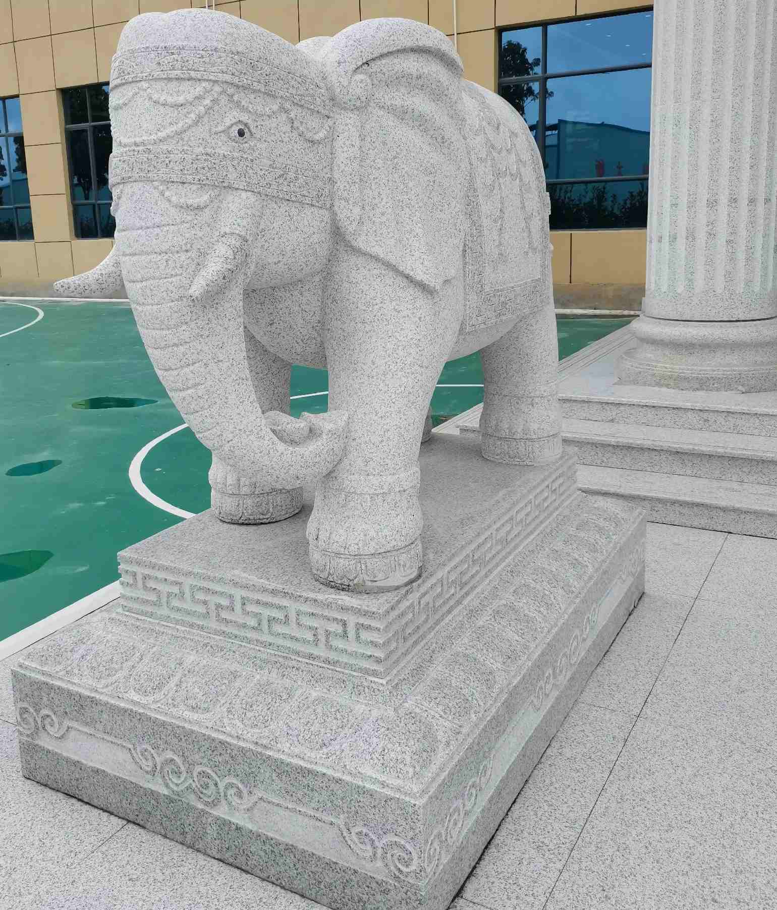 西安 白麻花岗岩动物异形石雕-大象