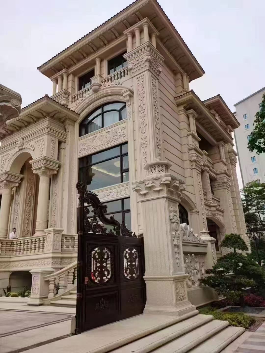 西安 黄金麻花岗岩别墅外墙干挂效果展示